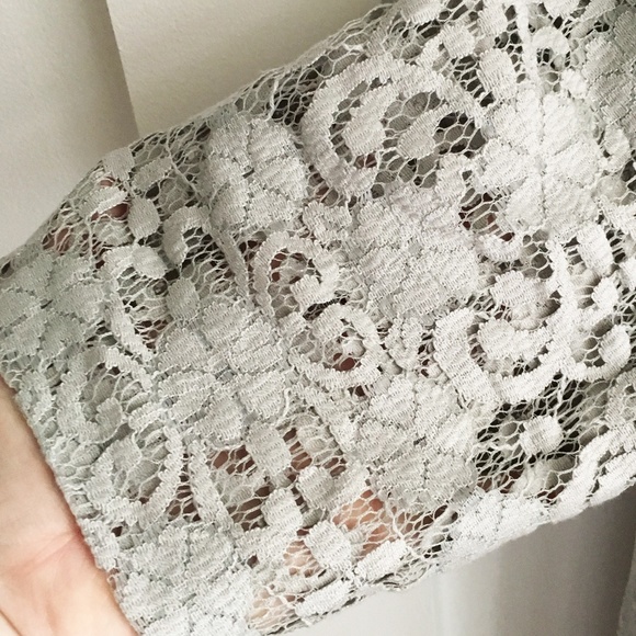 Ann Taylor LOFT Floral Lace Sleeve Blouse, M - Picture 5 of 5